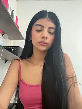 Snapshot of Baby_Niels chatting on December 17, 2025, 4:45 pm Baby Niels online show from December 17, 2025, 4:45 pm