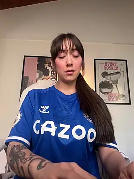 itsemiliasommer online show from January 10, 2025, 8:26 pm