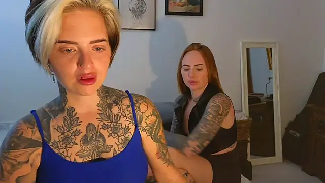 Snapshot of Alexandersonxo chatting on July 1, 2026, 10:15 am Alexandersonxo online show from July 1, 2026, 10:15 am