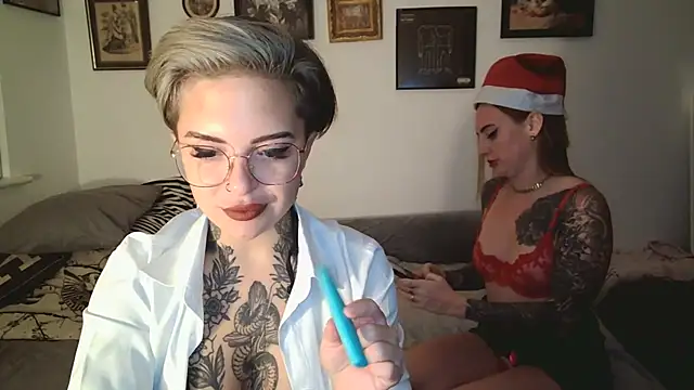 Snapshot of Alexandersonxo chatting on December 2, 2024, 8:39 pm Alexandersonxo online show from December 2, 2024, 8:39 pm