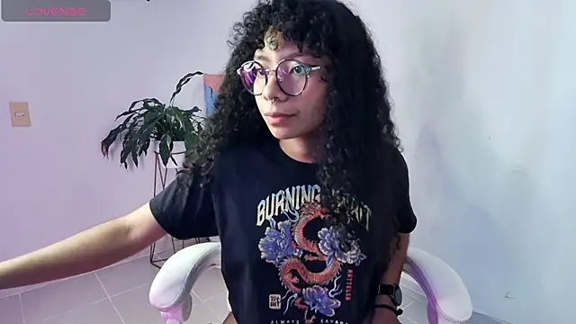 Snapshot of Elektra_williams chatting on February 18, 2025, 10:03 pm Elektra williams online show from February 18, 2025, 10:03 pm