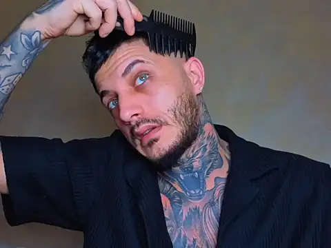 MentoXXL online show from March 4, 2026, 2:36 pm