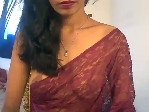 sexy janu25 online show from April 24, 2026, 5:42 am