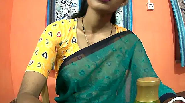 Snapshot of sexy_janu25 chatting on March 18, 2025, 12:50 pm sexy janu25 online show from March 18, 2025, 12:50 pm