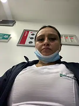 Keittly  online show from October 23, 2025, 2:10 am