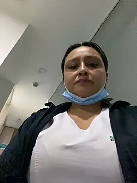 Keittly  online show from November 13, 2025, 2:37 am