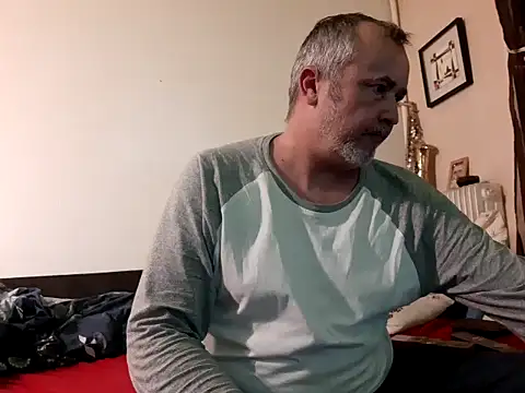 Snapshot of GayPourToi chatting on December 19, 2025, 5:04 pm GayPourToi online show from December 19, 2025, 5:04 pm