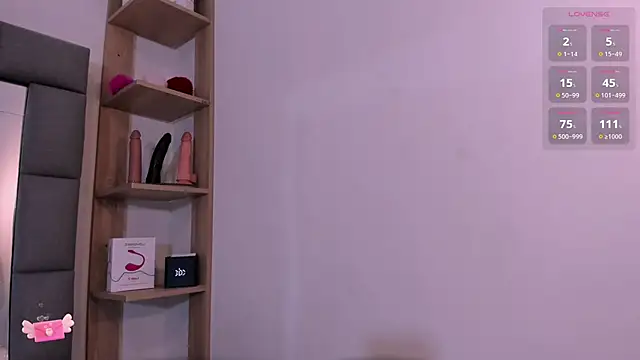 vivianne scott online show from October 17, 2025, 12:18 pm