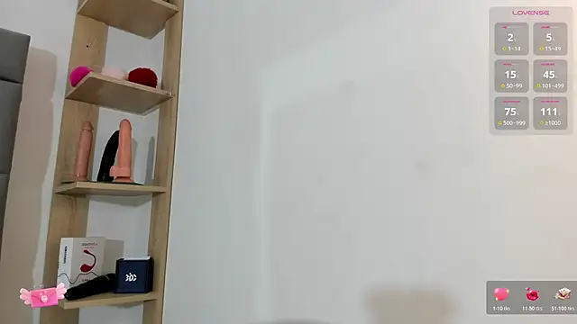 vivianne scott online show from October 22, 2025, 12:04 pm