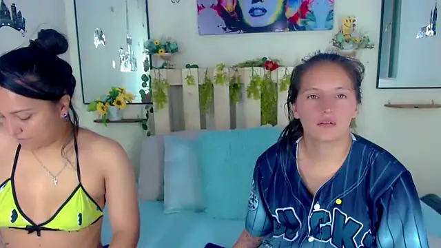 Sharon et Khloe12 online show from December 16, 2024, 9:52 pm