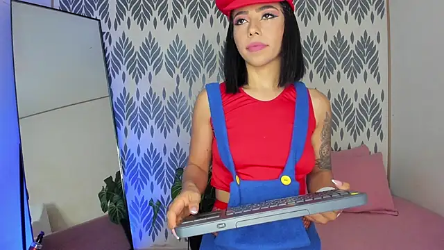 Snapshot of AndreaVelasco chatting on March 10, 2025, 9:29 pm AndreaVelasco online show from March 10, 2025, 9:29 pm