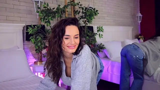 Snapshot of CarlaWhite chatting on November 8, 2025, 4:38 am CarlaWhite online show from November 8, 2025, 4:38 am