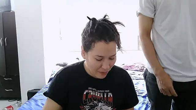 luxandracon23 online show from October 19, 2025, 3:15 pm