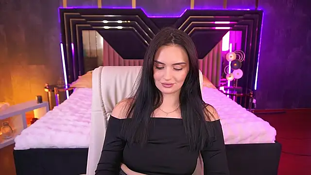 MilashaLovely online show from November 7, 2025, 2:21 pm