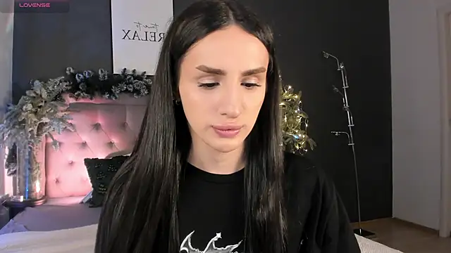 Kim Oberlin  online show from December 21, 2025, 6:59 am