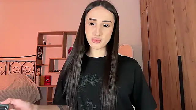 Kim Oberlin  online show from April 16, 2026, 12:06 pm