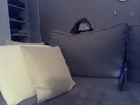 unknownguy 7 online show from November 28, 2025, 12:38 pm