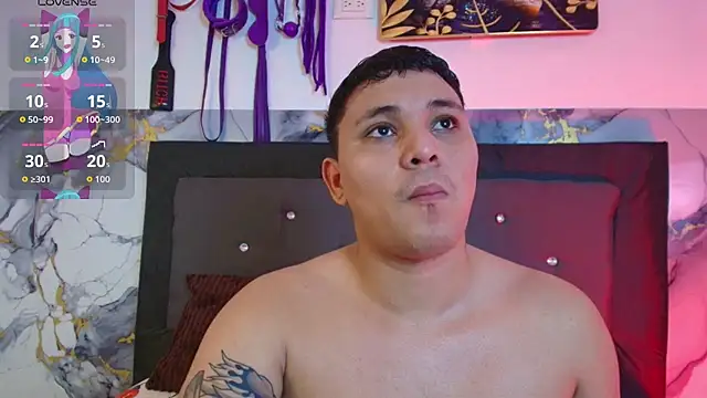 couple lovelyds online show from April 12, 2026, 9:07 pm