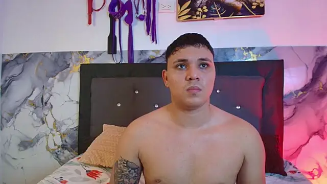 couple lovelyds online show from April 15, 2026, 9:37 pm