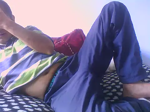 Snapshot of yazforeSolo chatting on November 30, 2025, 4:19 pm yazforeSolo online show from November 30, 2025, 4:19 pm