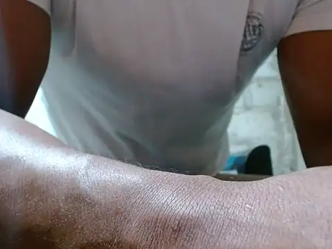 Snapshot of fernandez_latinblackk chatting on October 16, 2025, 11:13 pm fernandez latinblackk online show from October 16, 2025, 11:13 pm