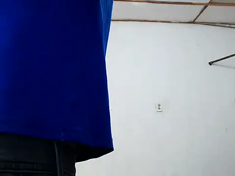 Snapshot of fernandez_latinblackk chatting on January 31, 2025, 2:37 am fernandez latinblackk online show from January 31, 2025, 2:37 am