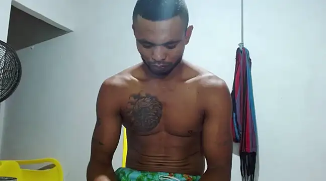 Snapshot of fernandez_latinblackk chatting on March 12, 2025, 10:28 pm fernandez latinblackk online show from March 12, 2025, 10:28 pm