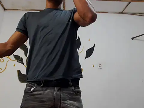 Snapshot of fernandez_latinblackk chatting on February 17, 2025, 3:22 pm fernandez latinblackk online show from February 17, 2025, 3:22 pm