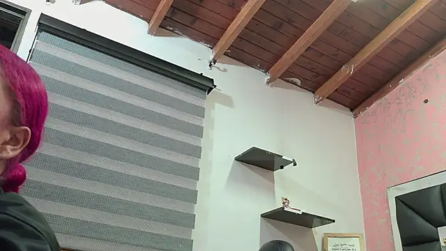 Sofia martiin online show from October 11, 2025, 3:07 am