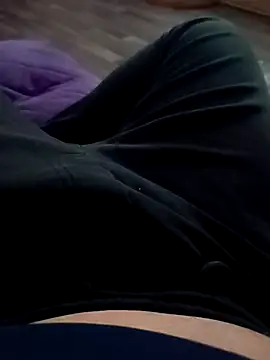 ich411983 online show from September 23, 2025, 7:54 pm