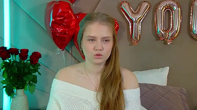 SelinSwarovski online show from February 16, 2026, 4:49 pm