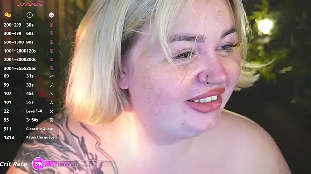 ZaraReignn online show from November 2, 2025, 8:36 pm