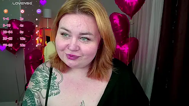ZaraReignn online show from February 14, 2025, 9:10 pm