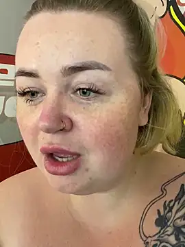 ZaraReignn online show from October 18, 2025, 3:58 pm