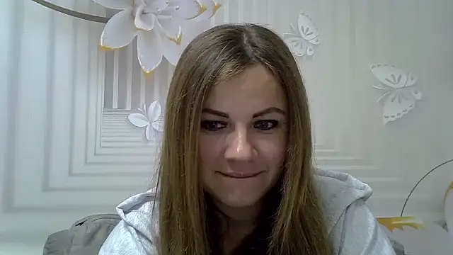 TinaFun4u online show from December 4, 2025, 8:19 pm