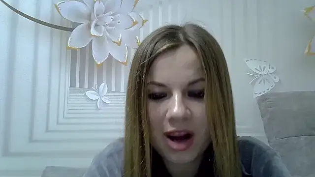 Snapshot of TinaFun4u chatting on January 25, 2025, 12:06 am TinaFun4u online show from January 25, 2025, 12:06 am