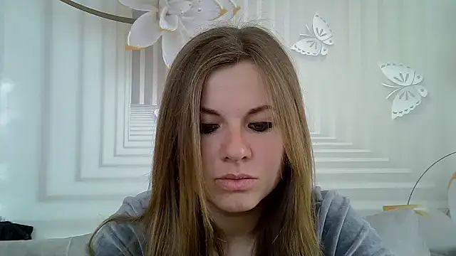 Snapshot of TinaFun4u chatting on March 7, 2025, 8:45 am TinaFun4u online show from March 7, 2025, 8:45 am