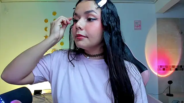 Kaoriyoshii online show from November 19, 2025, 11:27 pm