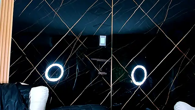 Owen Muzcle online show from October 18, 2025, 10:50 am