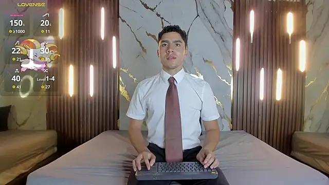 LiamNovak online show from November 29, 2025, 11:10 am