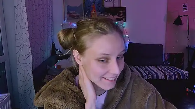 KatiKate online show from January 30, 2025, 6:21 pm