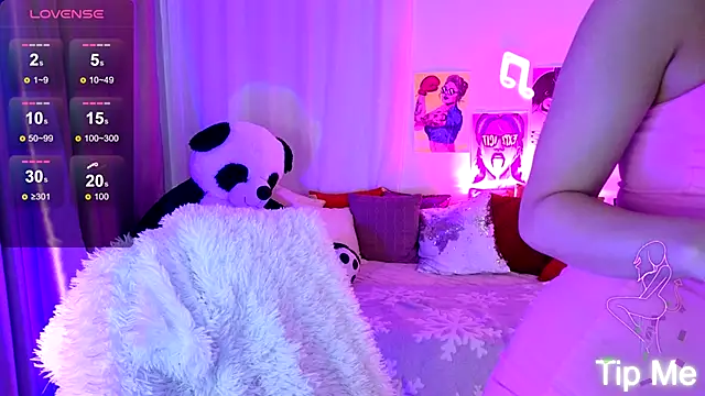 Snapshot of BattyMelody chatting on December 1, 2025, 12:06 pm BattyMelody online show from December 1, 2025, 12:06 pm