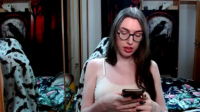 bluerose00 online show from November 8, 2025, 9:51 pm