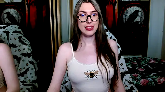 bluerose00 online show from October 17, 2025, 7:15 pm