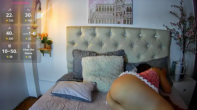 Snapshot of ShyVibes_ chatting on February 11, 2026, 7:58 pm ShyVibes online show from February 11, 2026, 7:58 pm