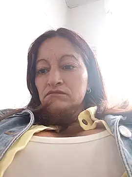 celeste-30  online show from September 18, 2025, 11:24 am