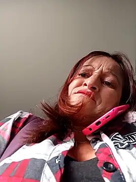 celeste-30  online show from September 17, 2025, 1:02 pm
