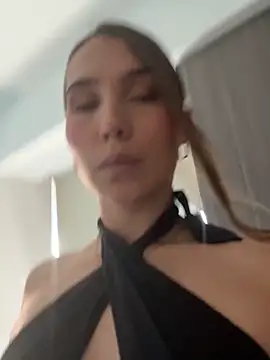SophieRaily  online show from January 22, 2025, 8:59 pm