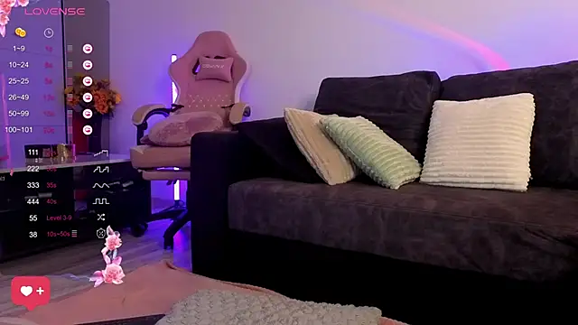 Snapshot of KimSkyex chatting on March 3, 2026, 2:24 pm KimSkyex online show from March 3, 2026, 2:24 pm