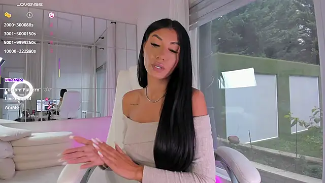 missdiamond  online show from November 23, 2025, 7:51 am